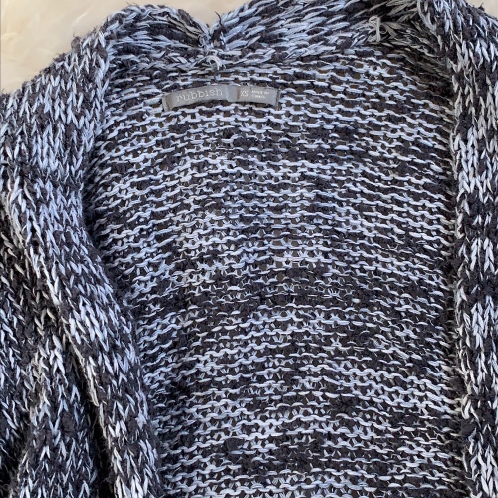 Sweater - Picture 2 of 4